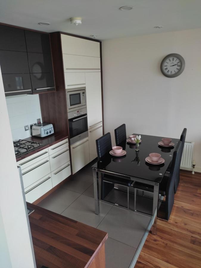 Benji & Milos Apartments Belfast Exterior photo